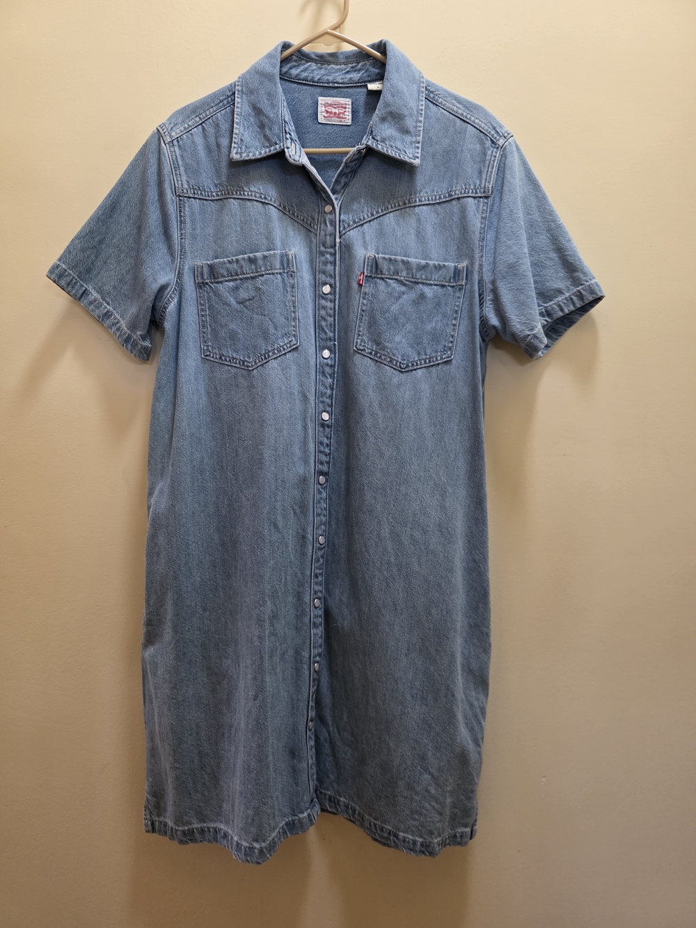 Levi's Louisa Short Sleeve Light Wash Denim Midi Dress